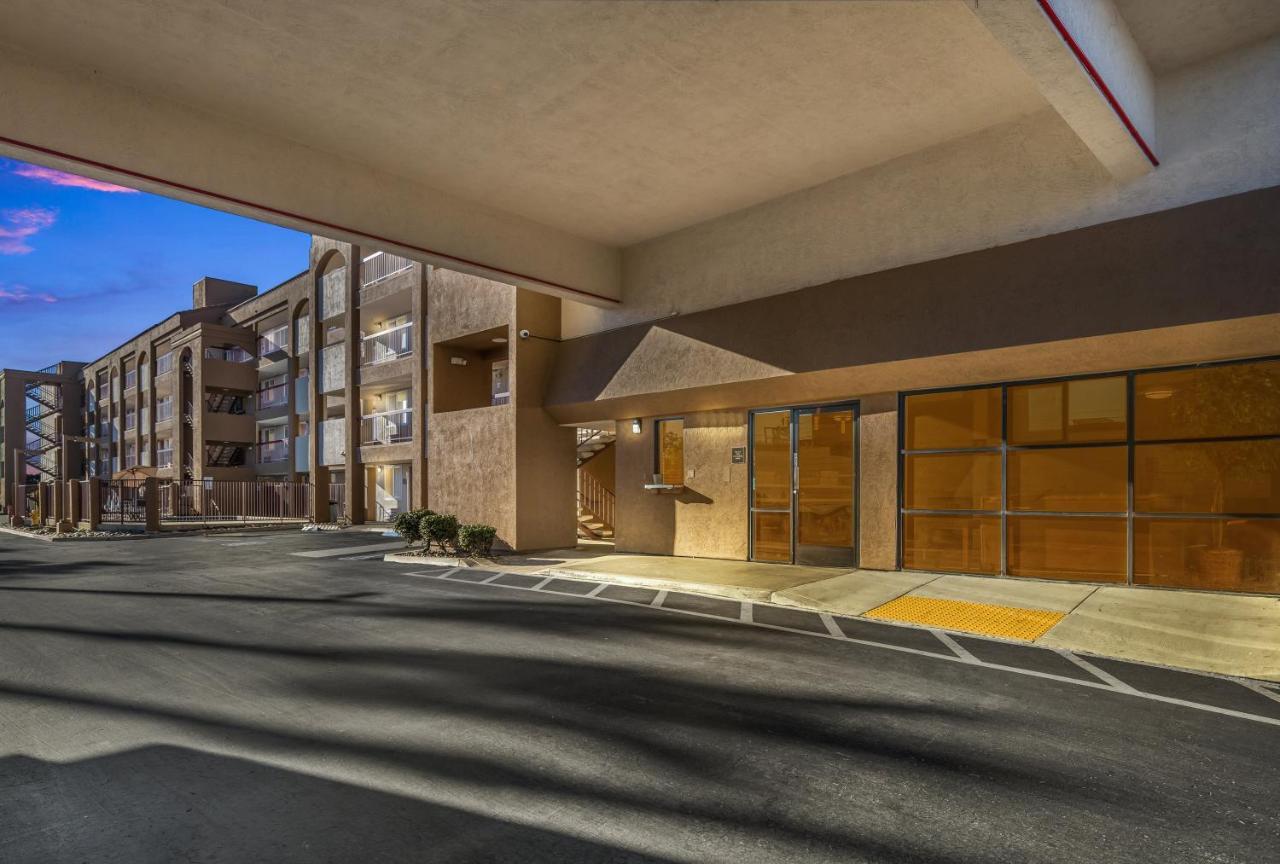 Days Inn By Wyndham Chula Vista-San Diego Екстер'єр фото