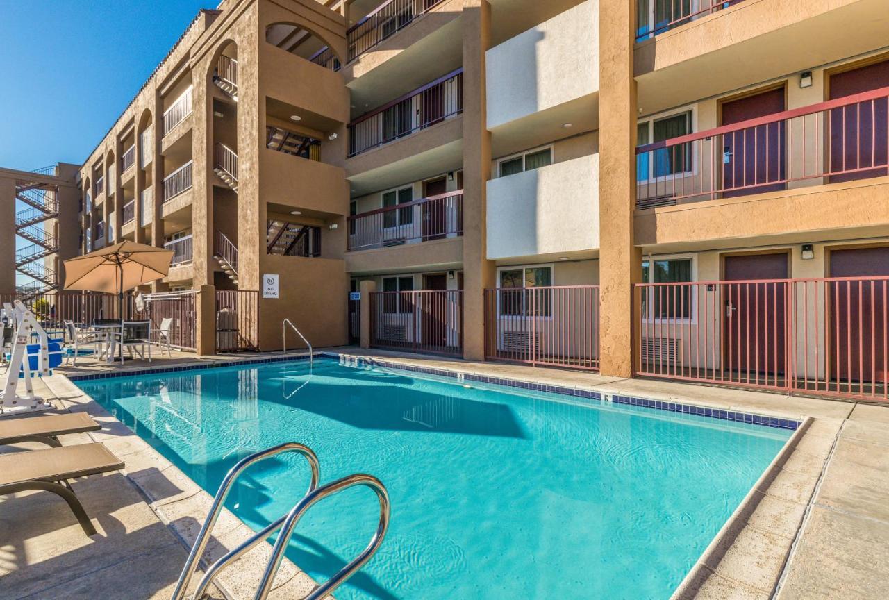 Days Inn By Wyndham Chula Vista-San Diego Екстер'єр фото
