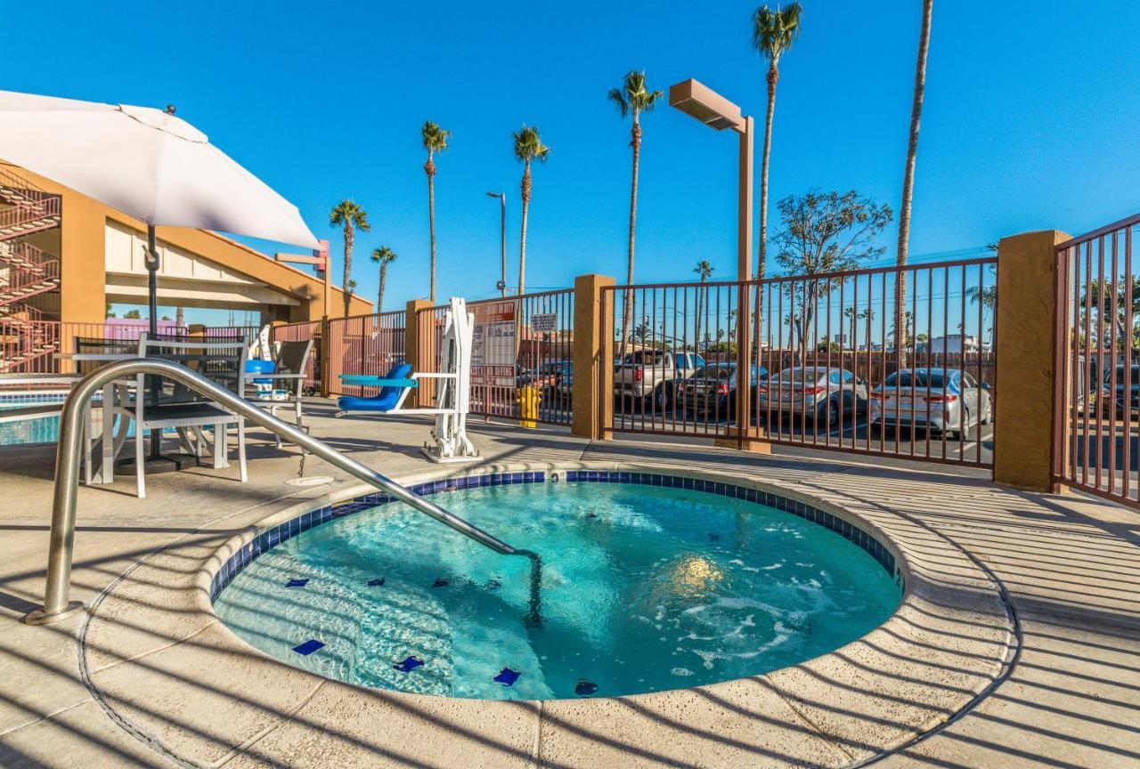 Days Inn By Wyndham Chula Vista-San Diego Екстер'єр фото