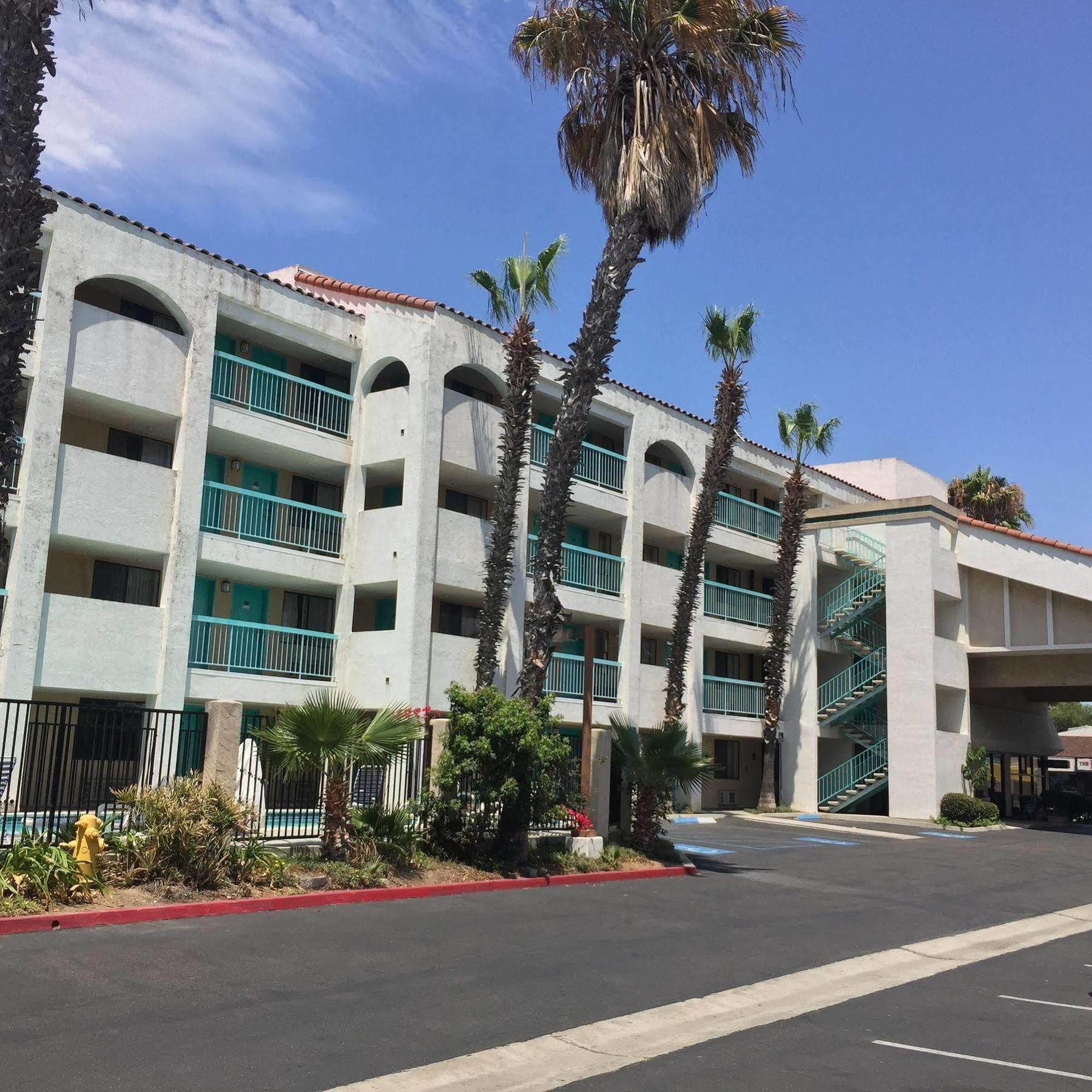 Days Inn By Wyndham Chula Vista-San Diego Екстер'єр фото